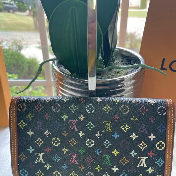 Louis Vuitton Tekashi Murakami Black International Wallet - Picture 3 of 8
